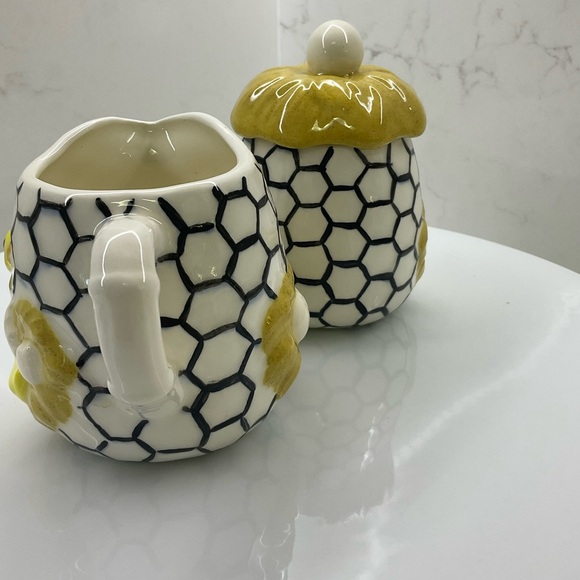 Vintage 70’s Chicken Little Ceramic Sugar & Creamer Set Farm House Easter Decor - Picture 2 of 6